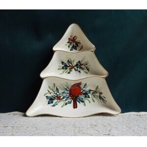 Lenox Winter Greeting Tree Divided Server